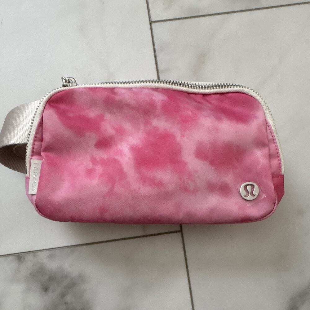 NEW Lululemon Accessories NWT Bulk Bundle Lot of 8 Items Belt Bag Socks - Picture 7 of 8